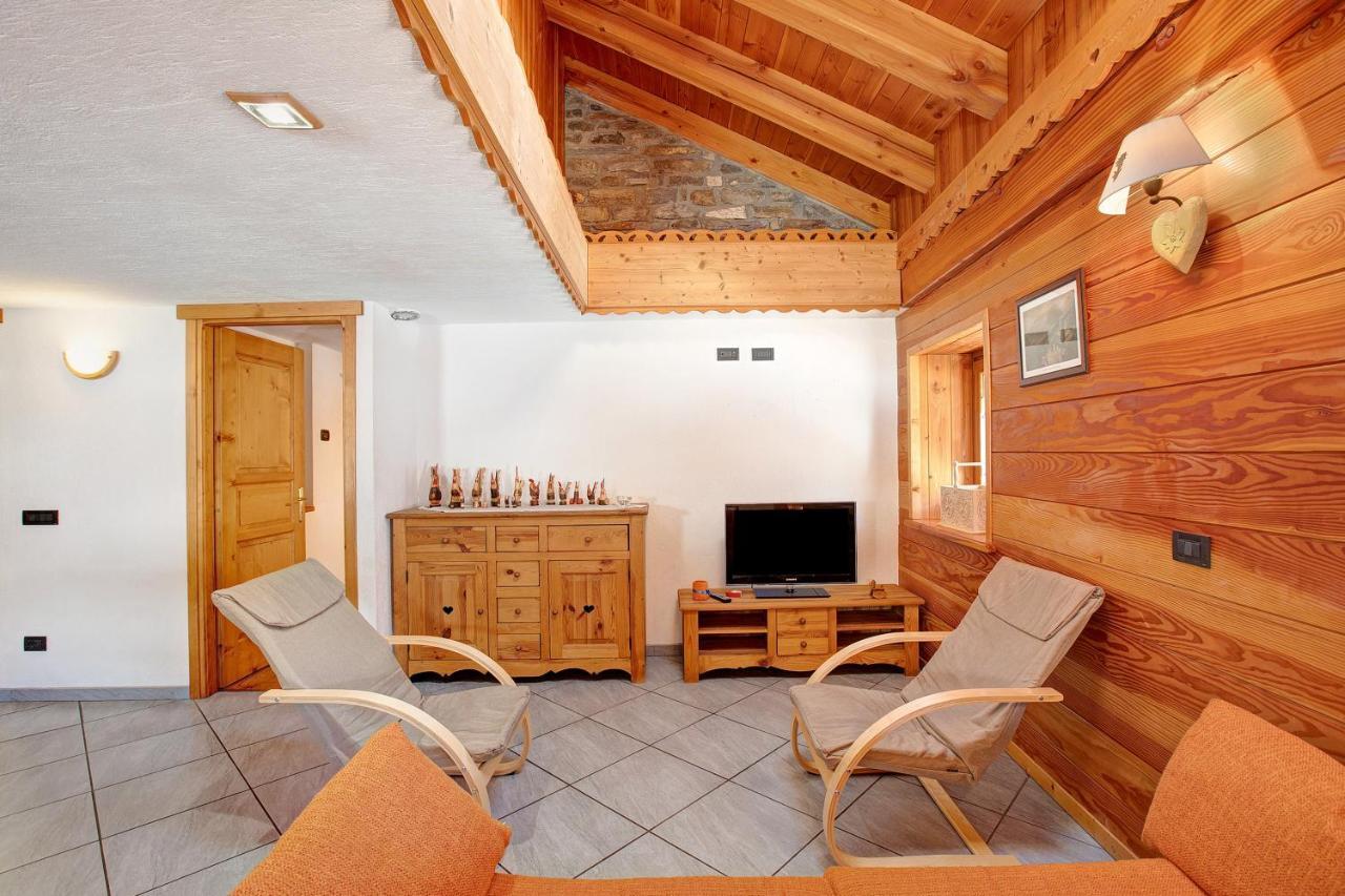 Chalet Vista Monte Bianco La Salle Exterior photo